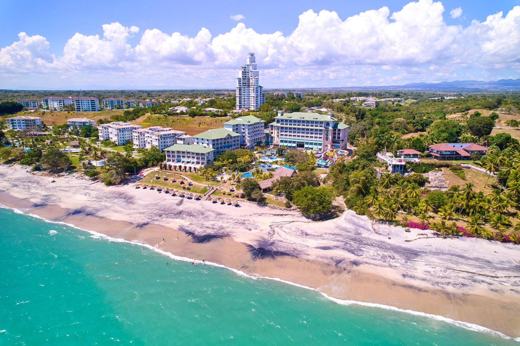 Отель Gran Evenia Bijao Санта-Клара Экстерьер фото Aerial view of the resort