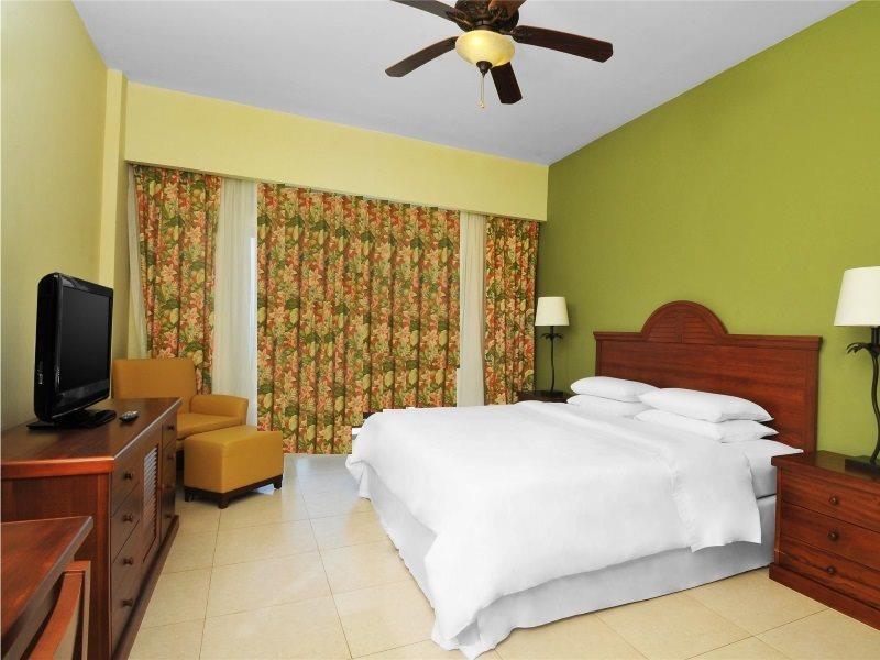 Отель Gran Evenia Bijao Санта-Клара Экстерьер фото A bedroom at the Hilton San Francisco Airport